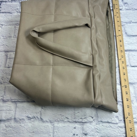 Free People Mushroom Color Shoulder Bag. Has Laptop Space w/Velcro Inside. - Picture 12 of 14